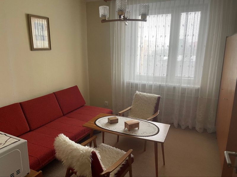 FOX - * 3 izbový bezbariérový byt v pôvodnom stave s loggiou, 2 x výťah * Mozartova ulica - 2