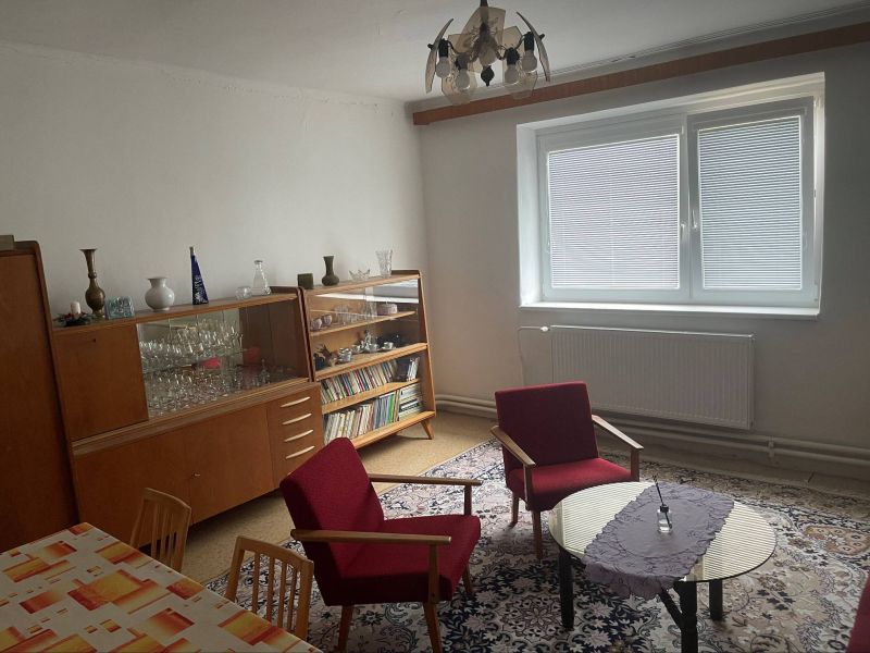 FOX - Rodinný dom Opoj, okres Trnava – 4 izby, pozemok 738 m², garáž a hospodárske stavby - 6