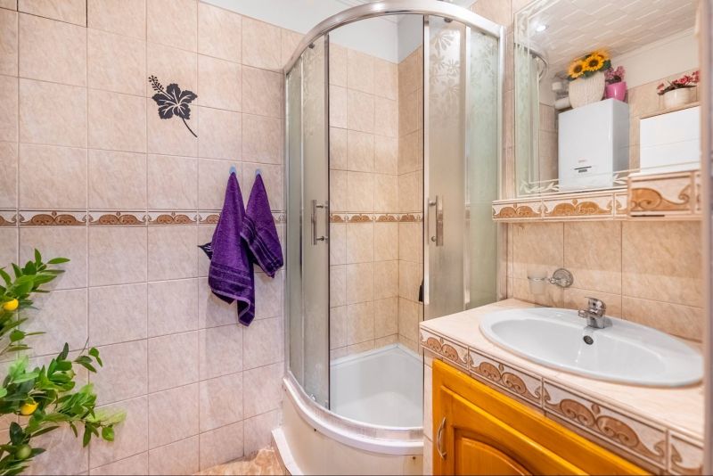 PREDAJ 4i priestranný byt s garážou, Štefanová okr.Pezinok, výborná cena! - 7