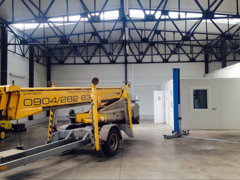 FOX - Priemyselná hala - bývalá autodielňa - Trnava - 1