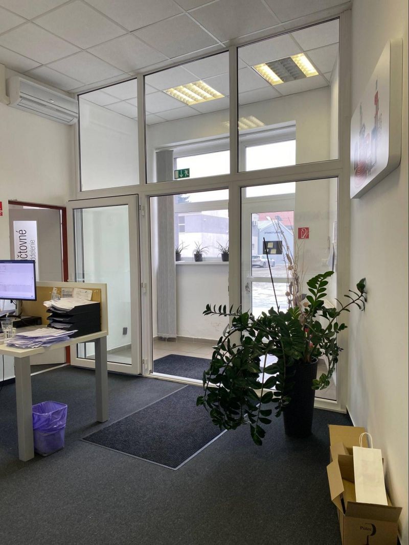 FOX - Prenájom viacúčelovej budovy s parkovaním – Trnava - 2