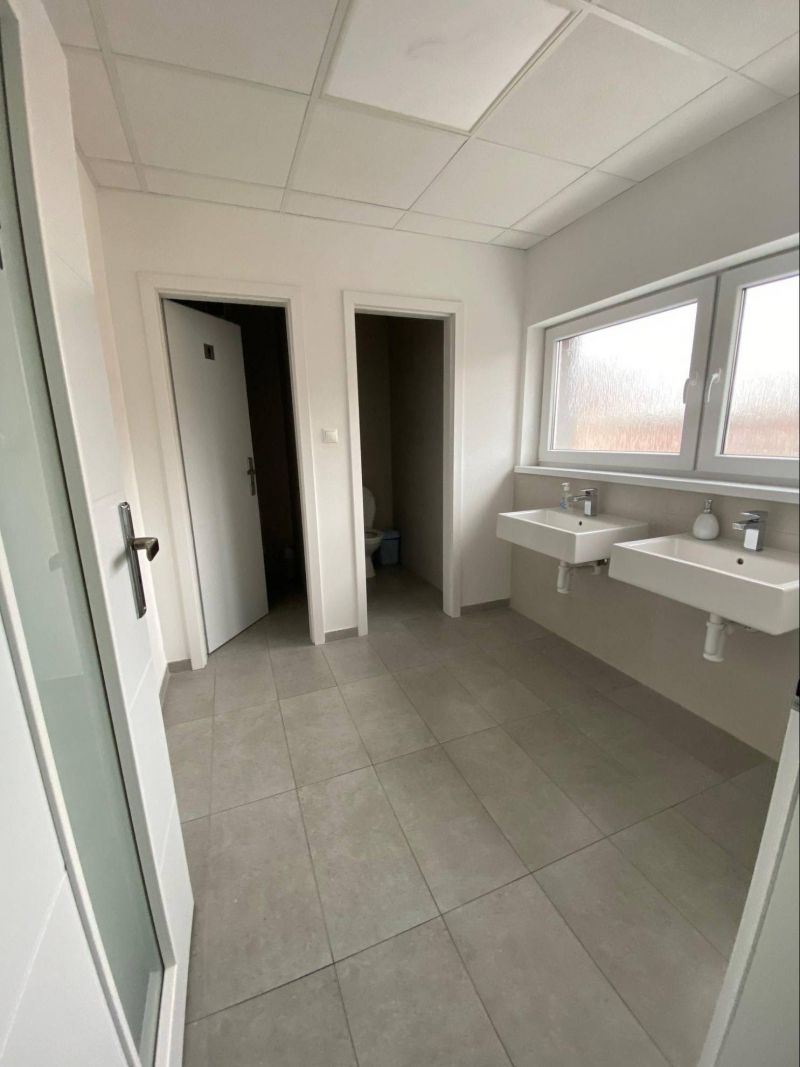 FOX - Prenájom viacúčelovej budovy s parkovaním – Trnava - 13