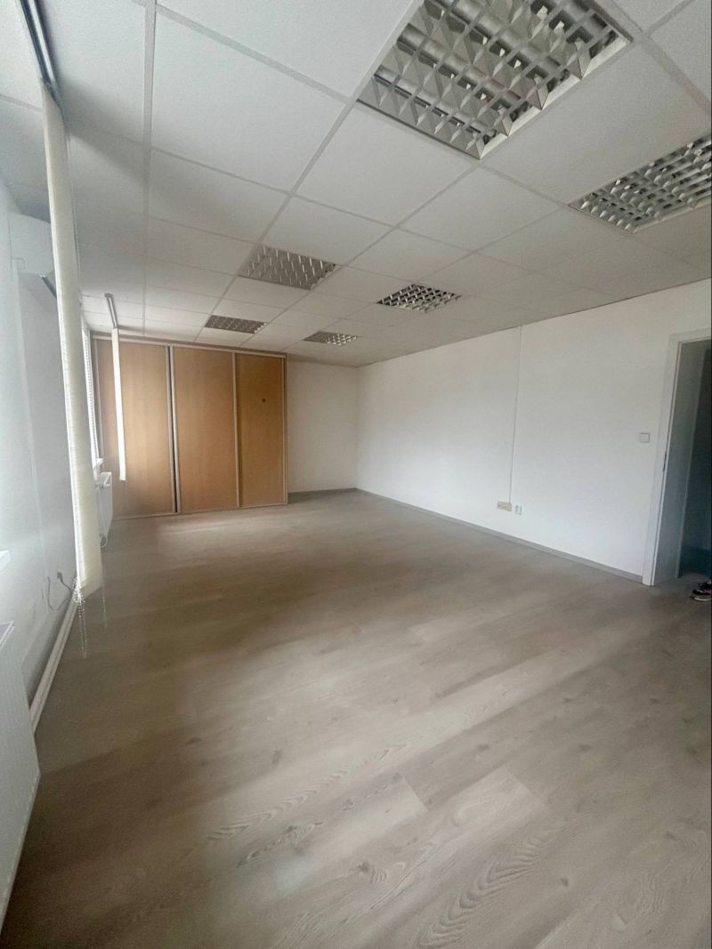 FOX - Flexibilné skladové a moderné kancelárske priestory s parkovaním, Trnava - 7