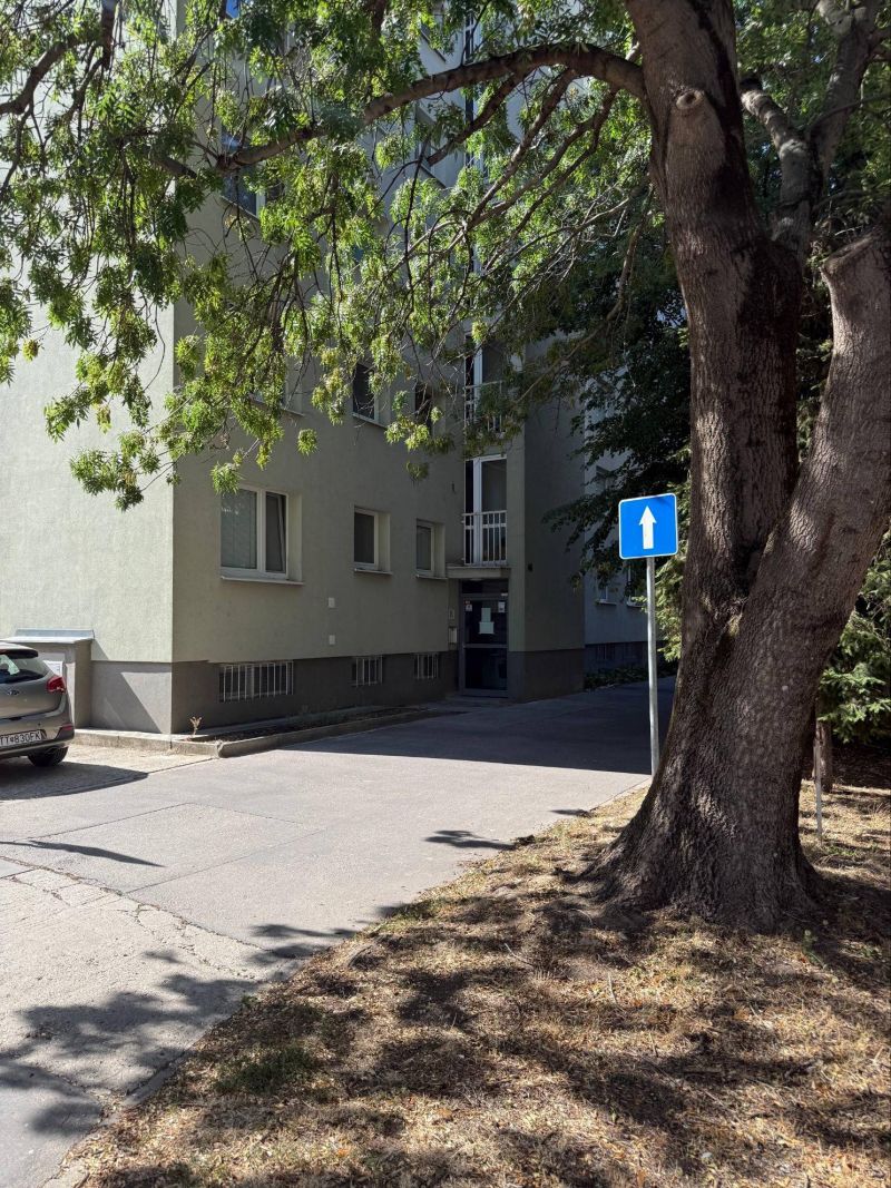 FOX * 3 izbový byt typu BAURING * Čajkovského - 1